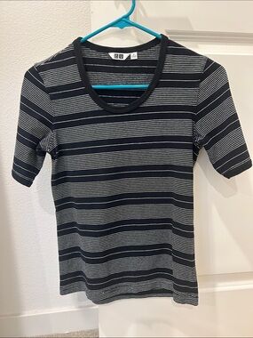 Uniqlo Navy & White Striped Crewneck Tee